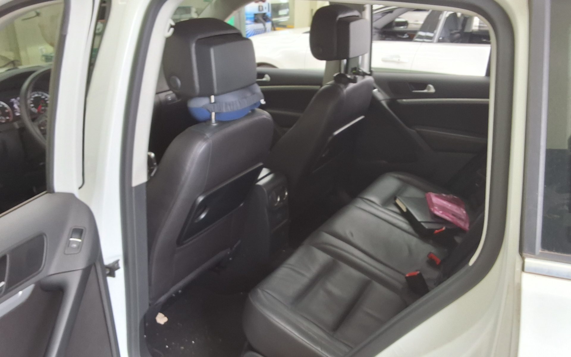 2016 - volkswagen tiguan