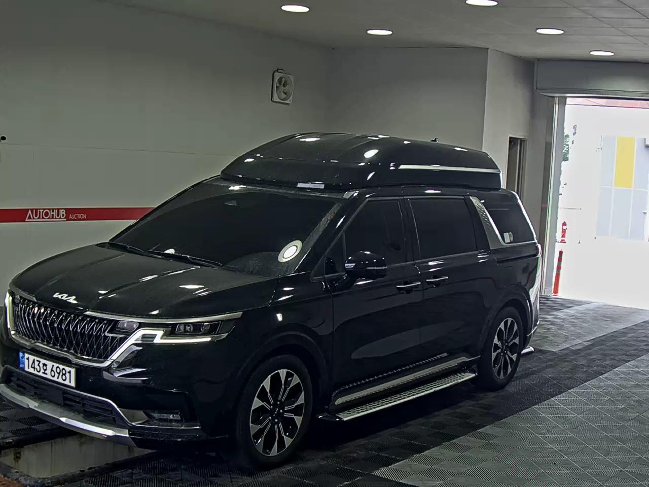 2022 - kia carnival