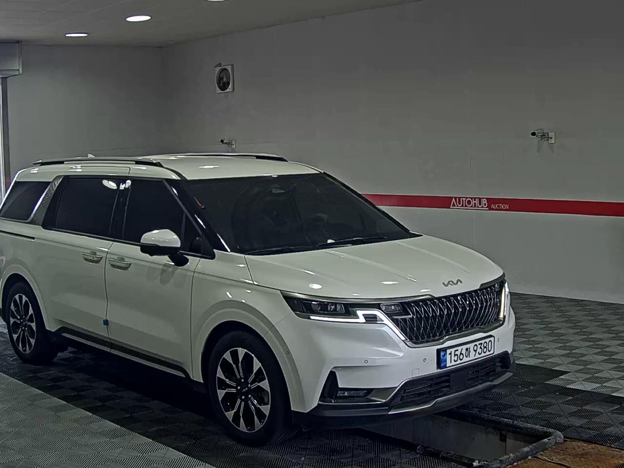 2023 - kia carnival