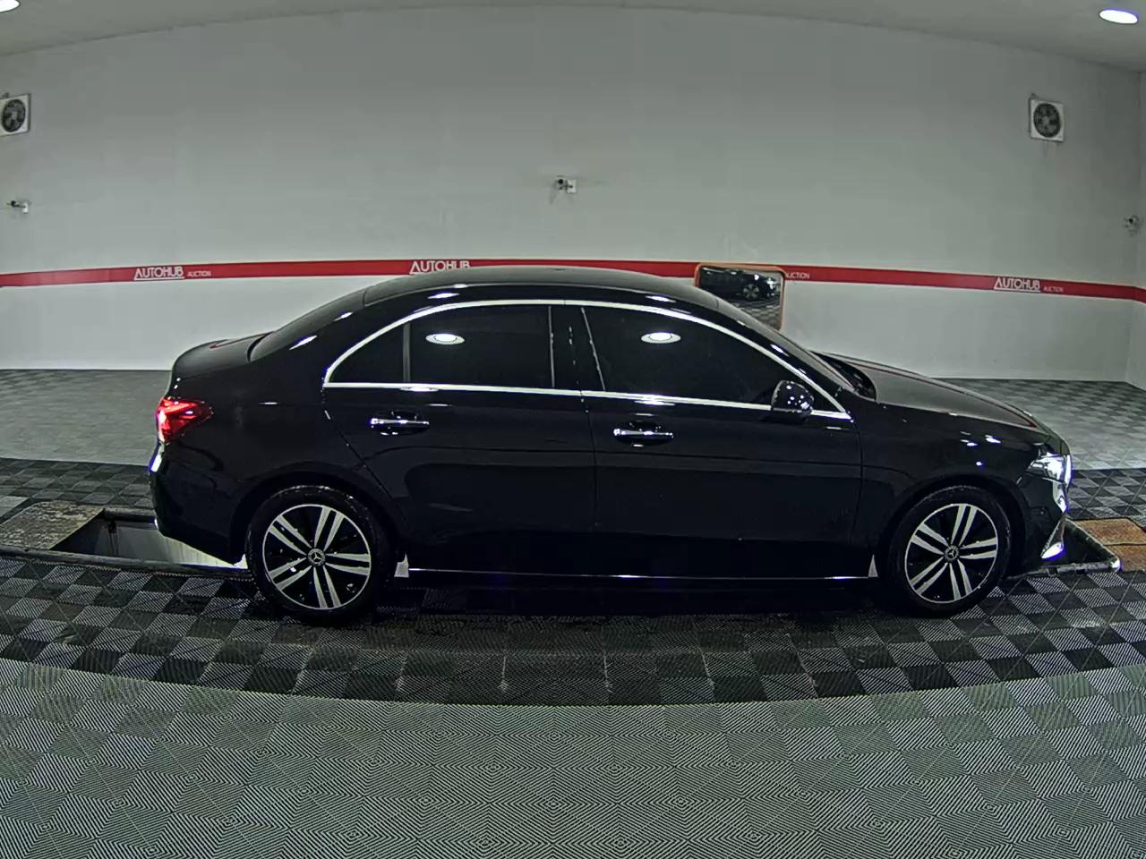 2021 - mercedes-benz a220