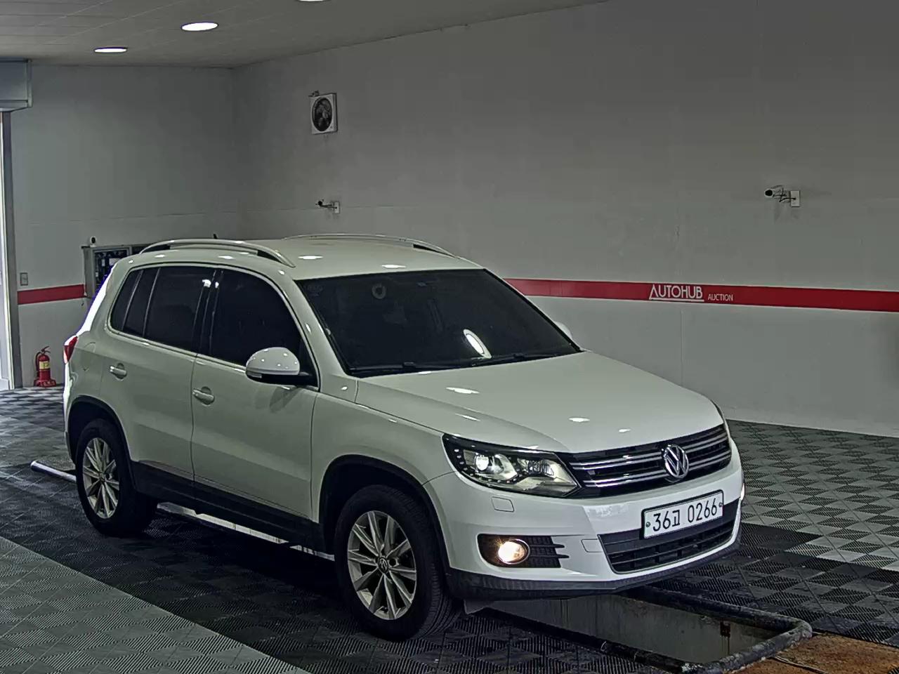 2016 - volkswagen tiguan