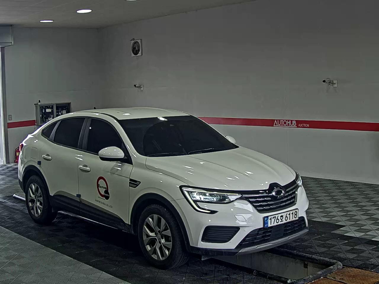 2023 - renault xm3