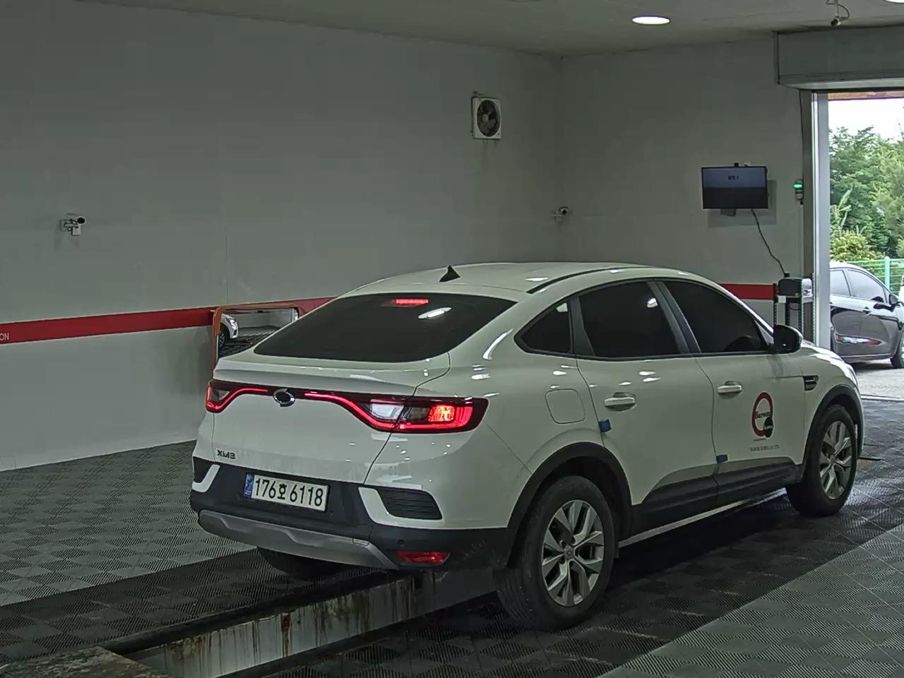 2023 - renault xm3