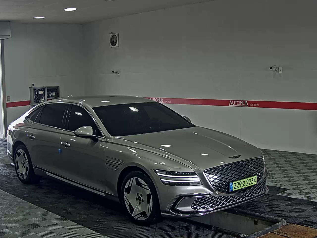 2025 - genesis eg80