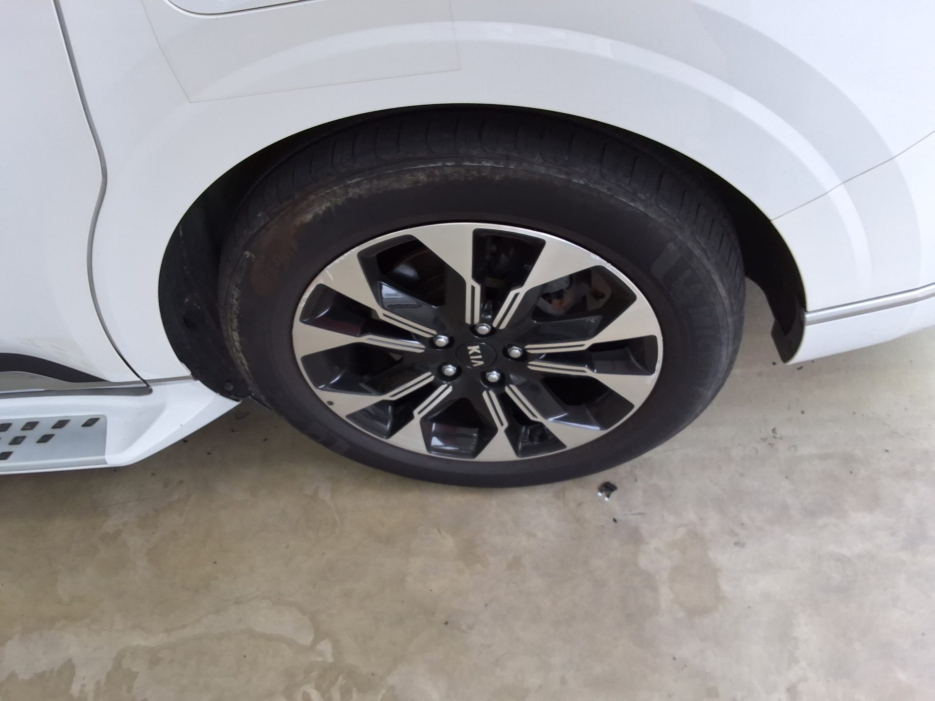 2021 - kia carnival