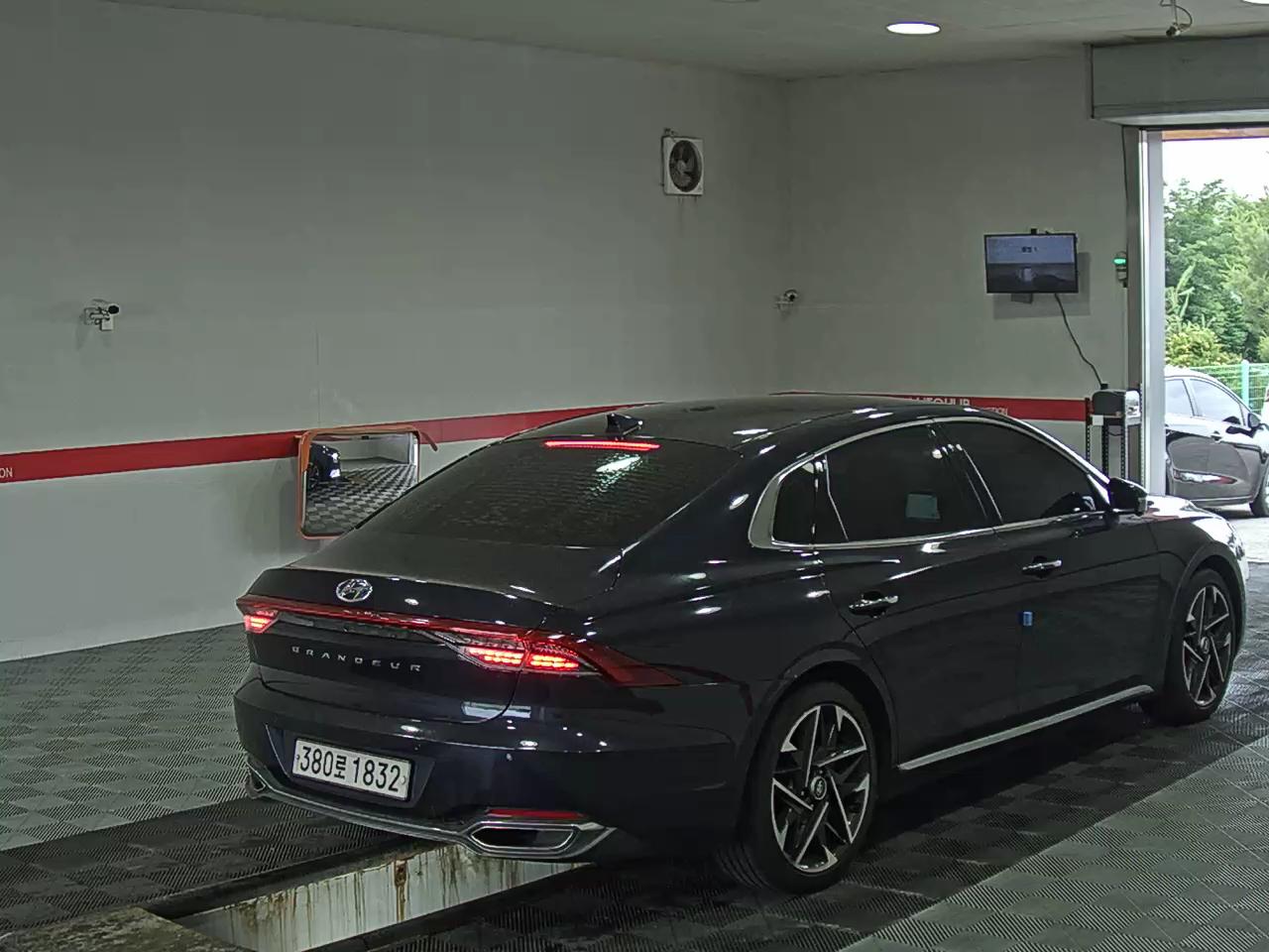 2020 - hyundai grandeur