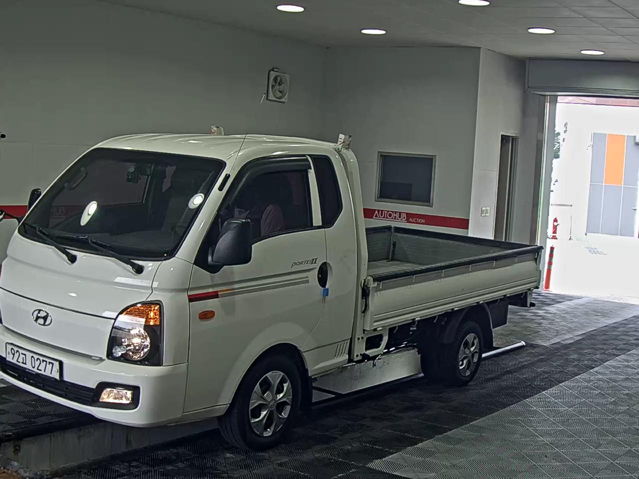 HYUNDAI PORTER II SUPER CAB EXTRA WHEELBASE