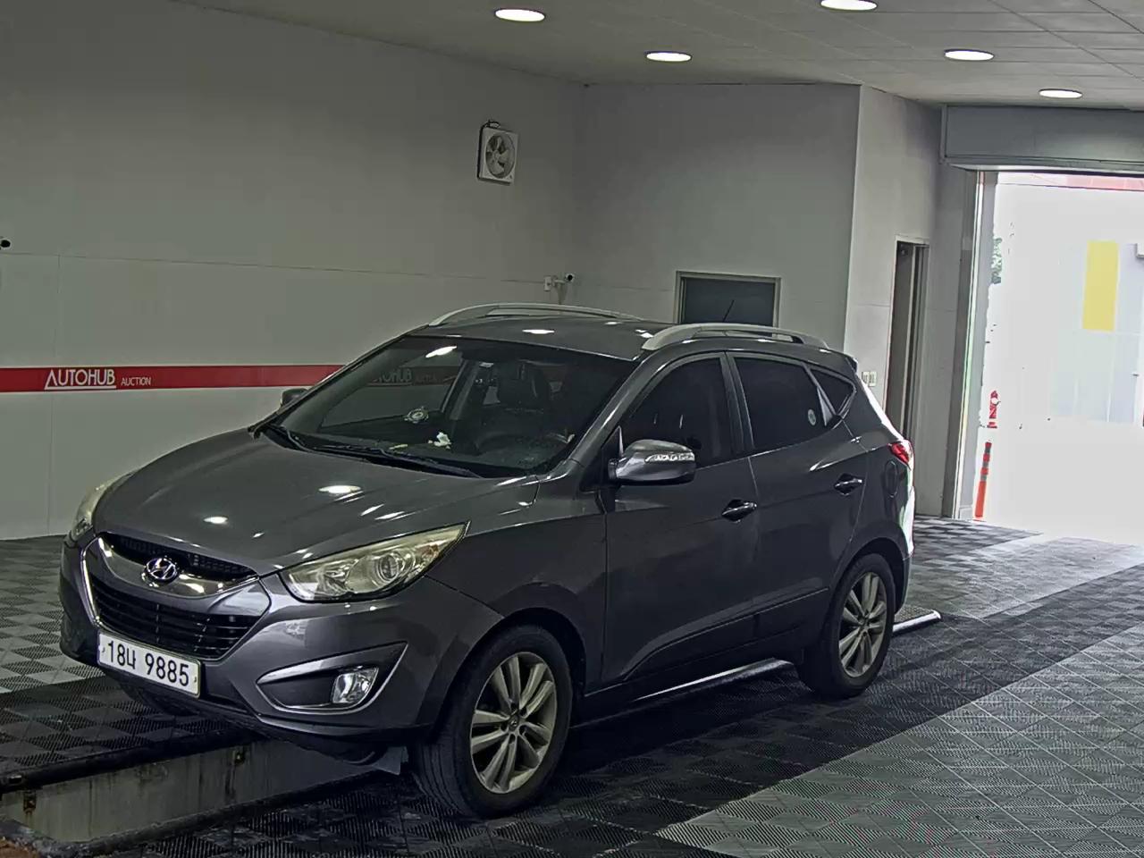 2012 - hyundai tucson