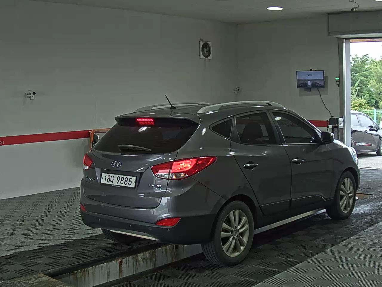 2012 - hyundai tucson