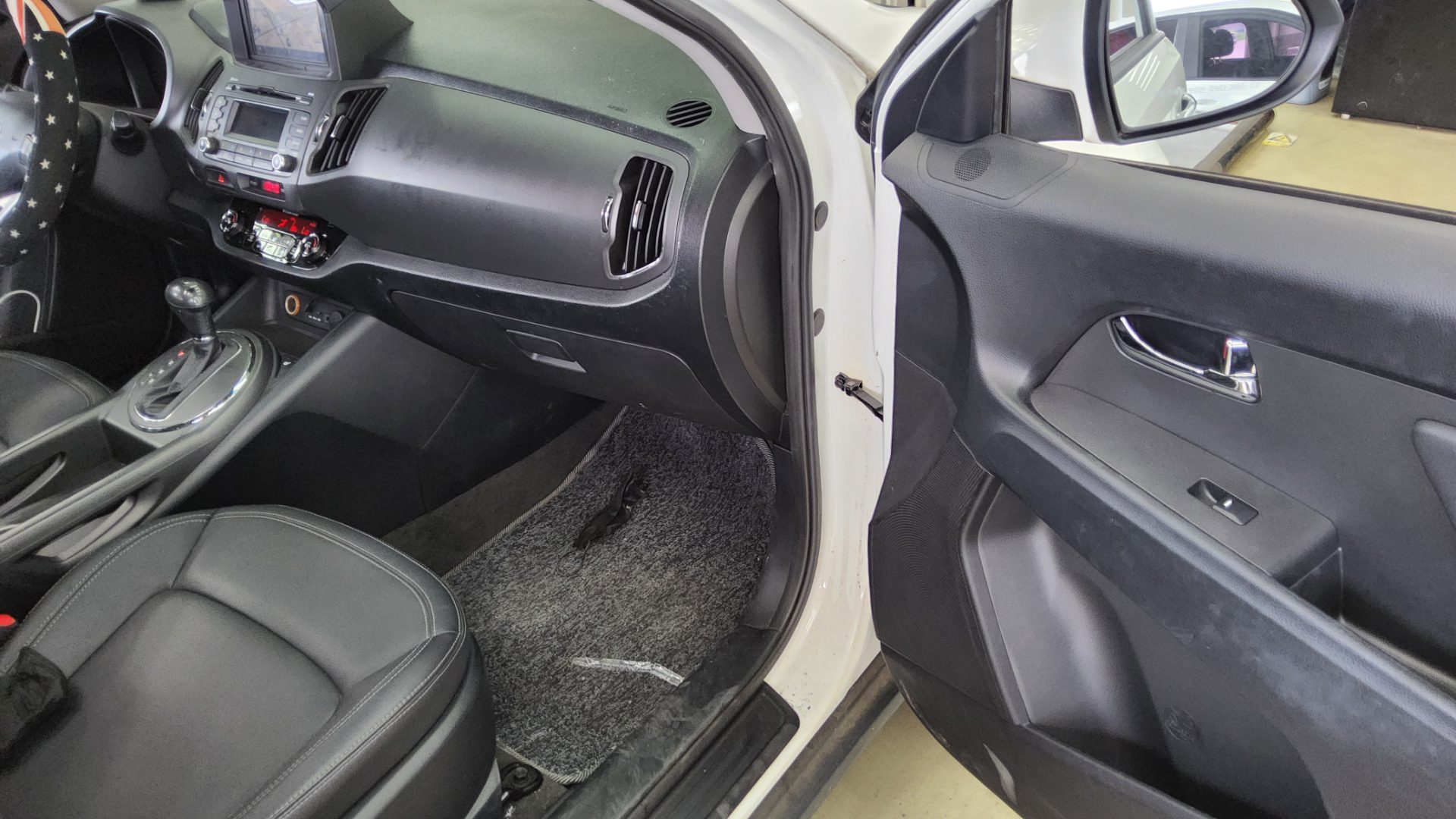2012 - kia sportage