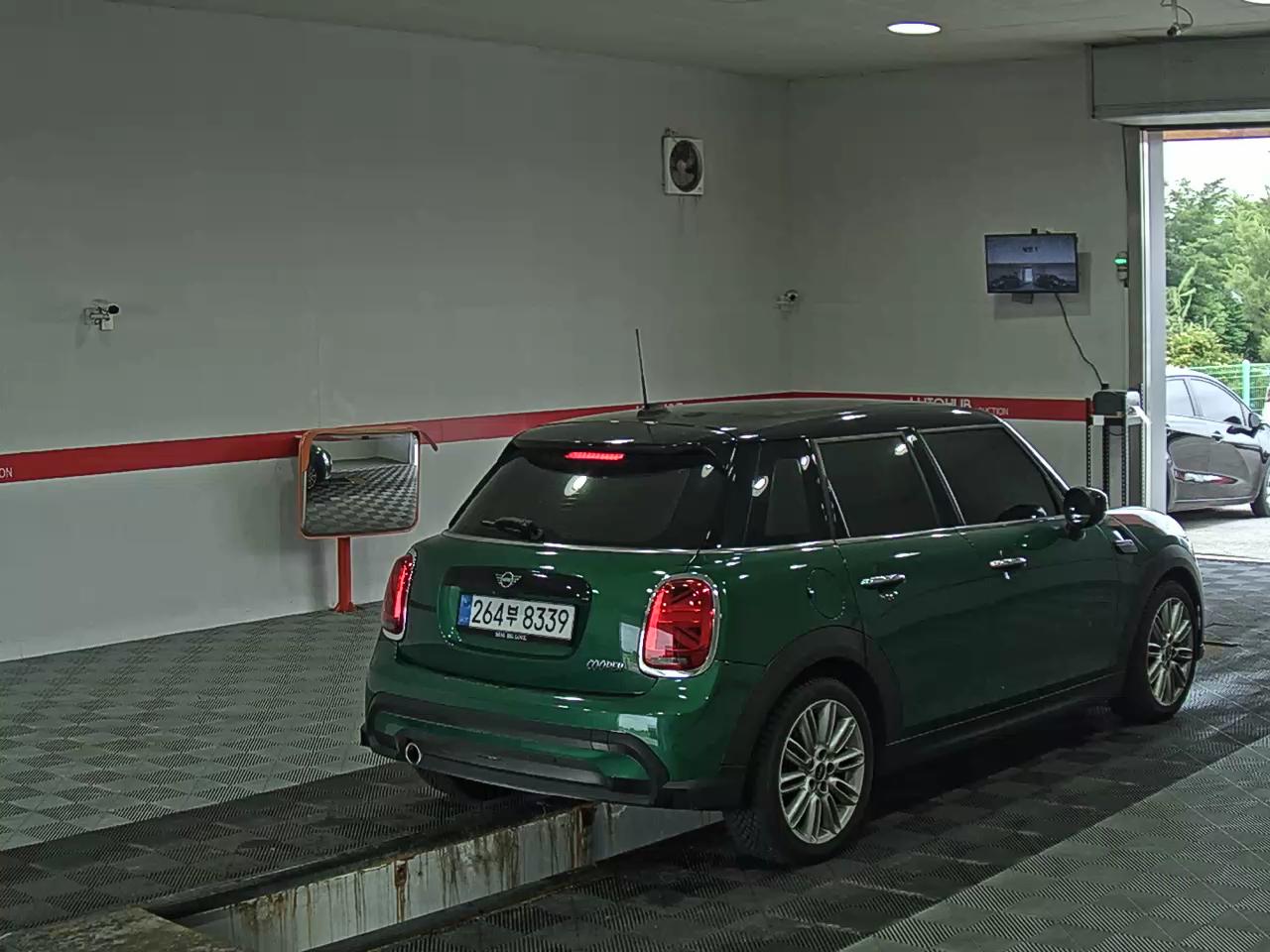 2022 - mini cooper