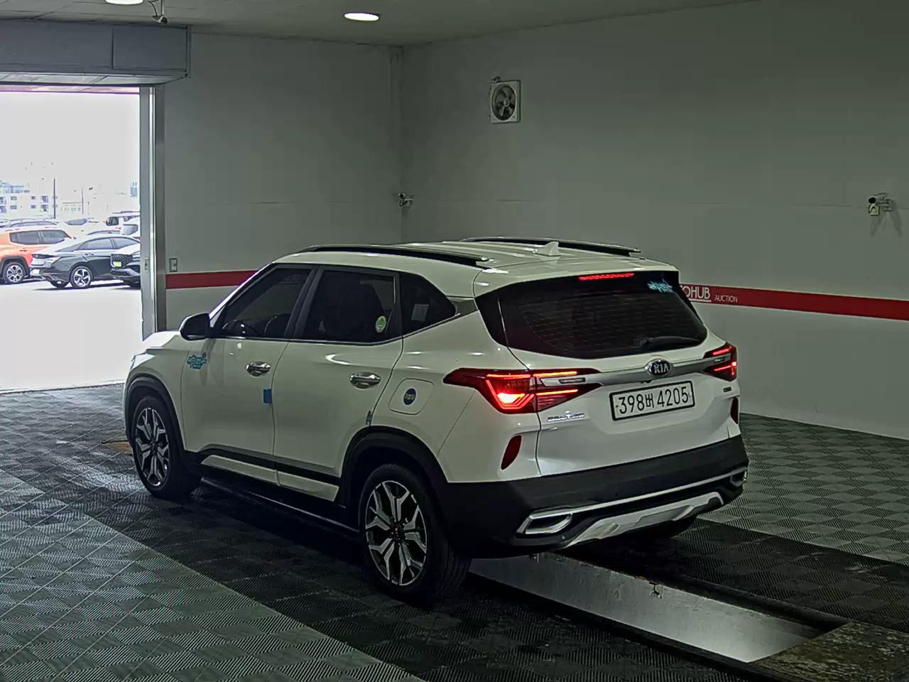 2021 - kia seltos