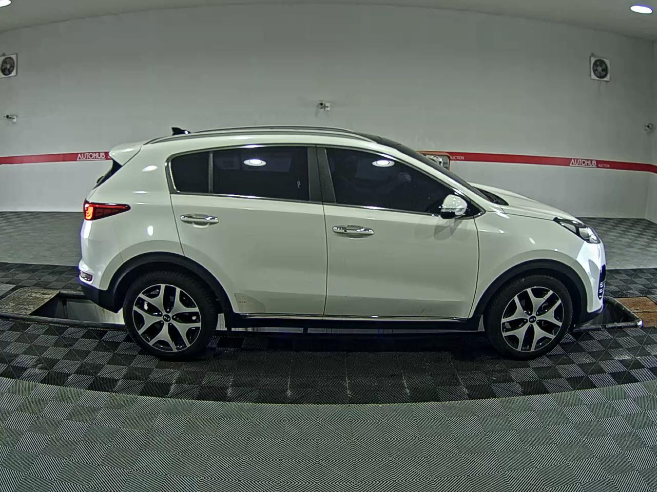 2016 - kia sportage