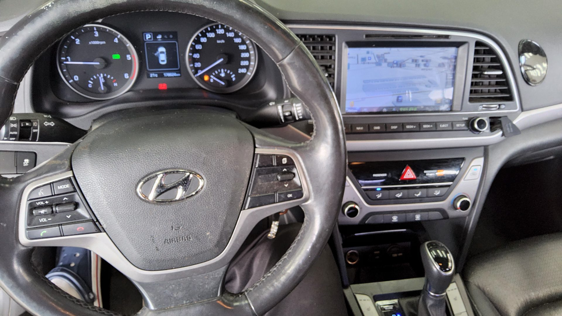 2016 - hyundai avante