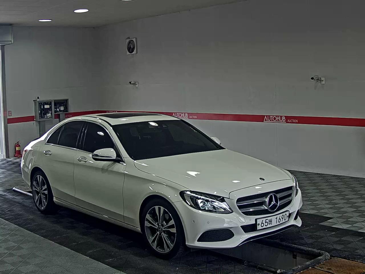 2018 - mercedes-benz c200