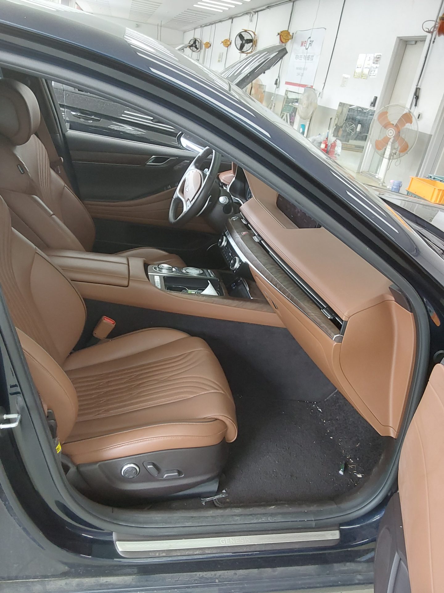 2021 - genesis g80