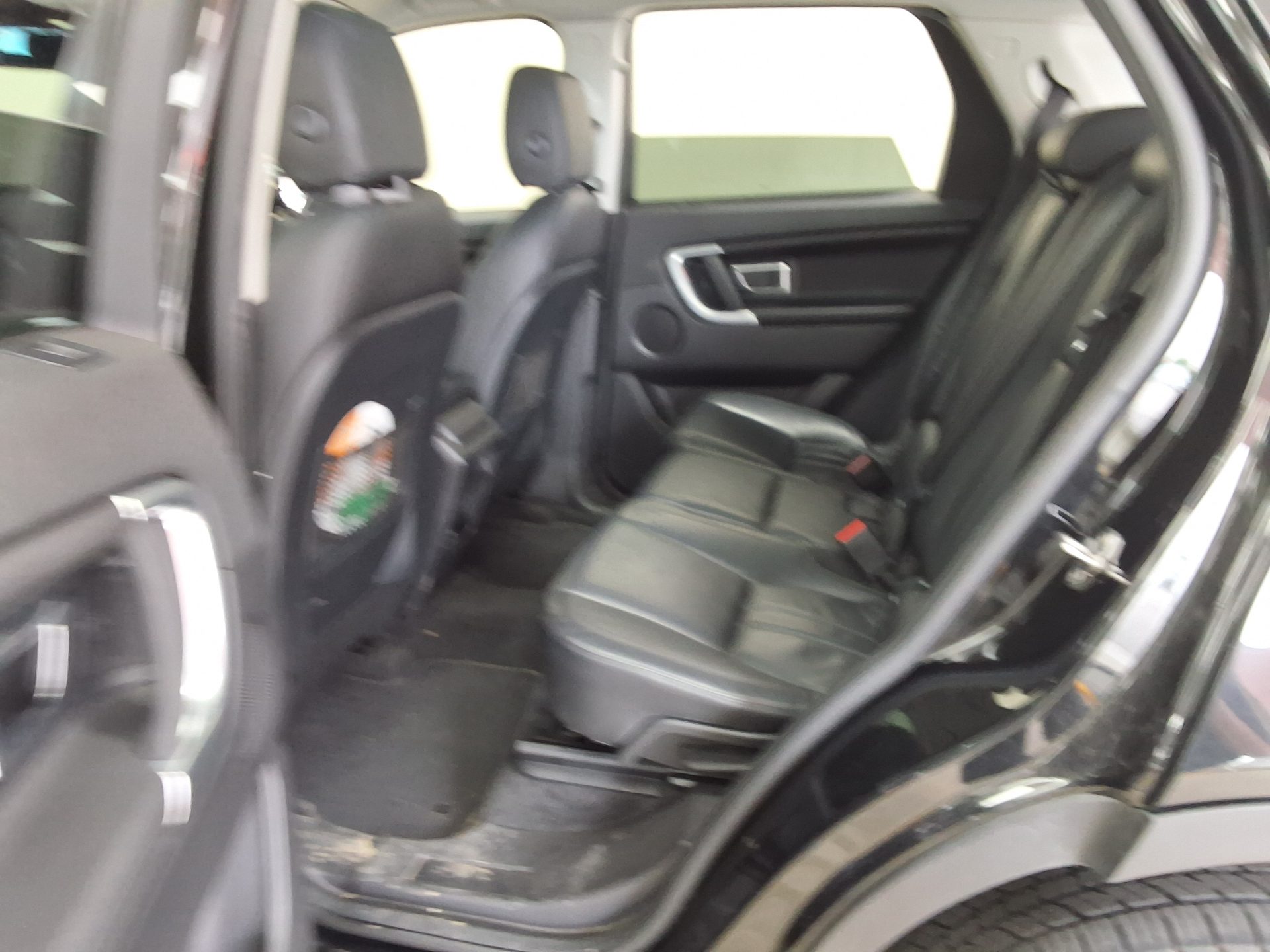 2016 - land rover discovery