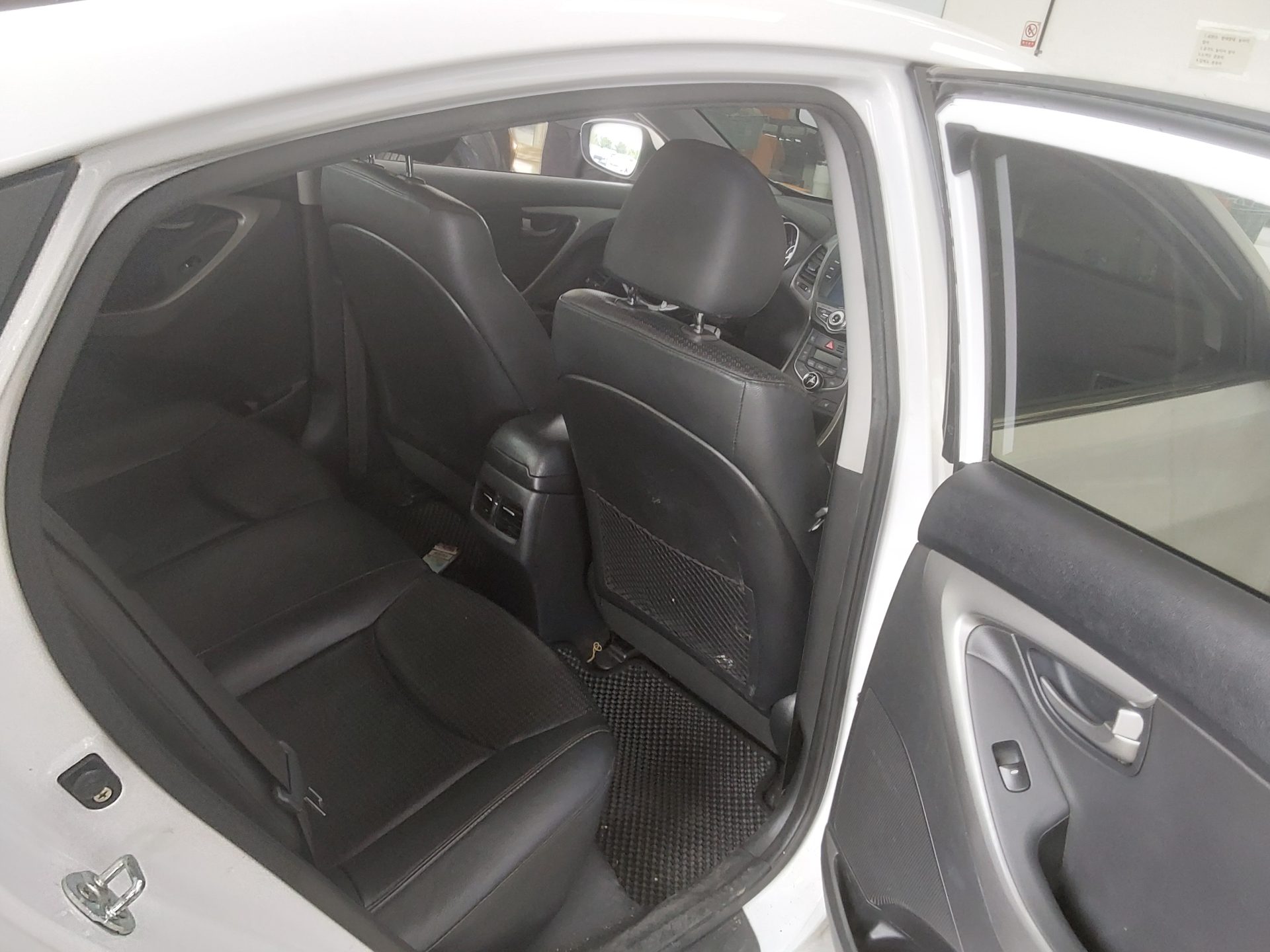 2015 - hyundai avante
