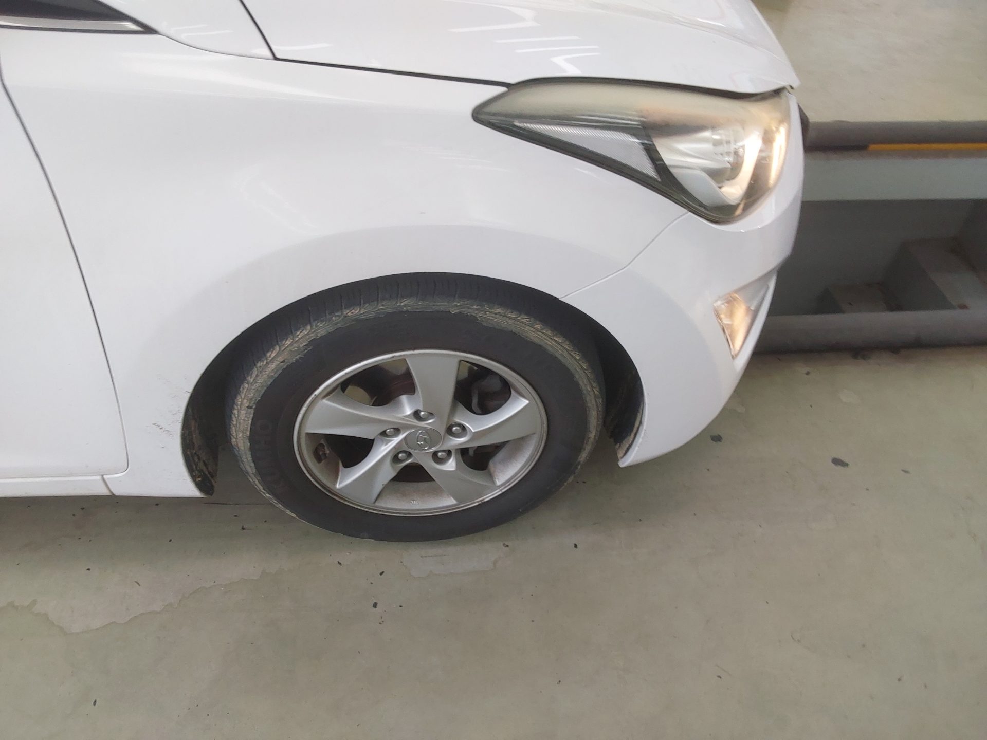 2015 - hyundai avante