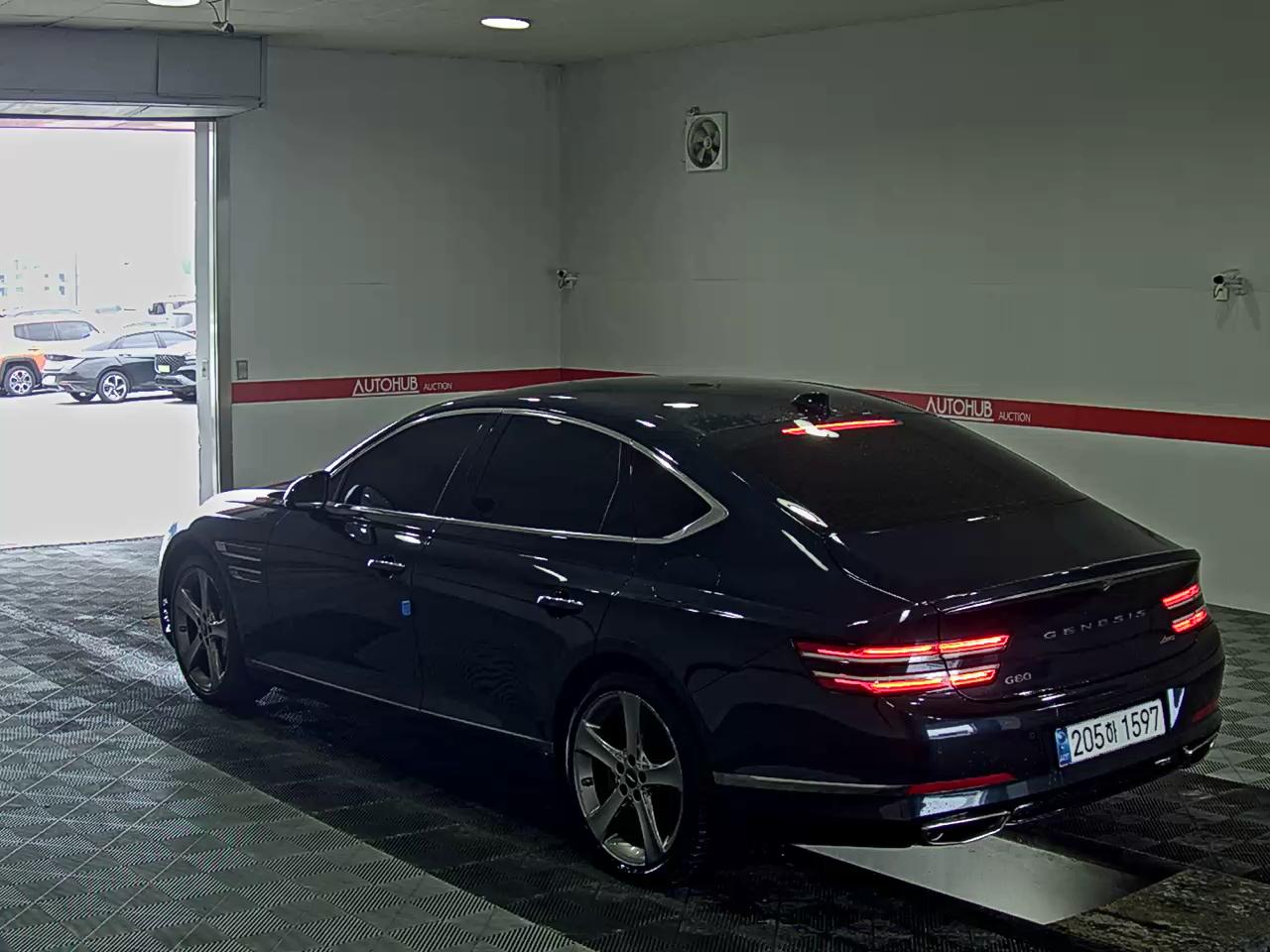 2022 - genesis g80