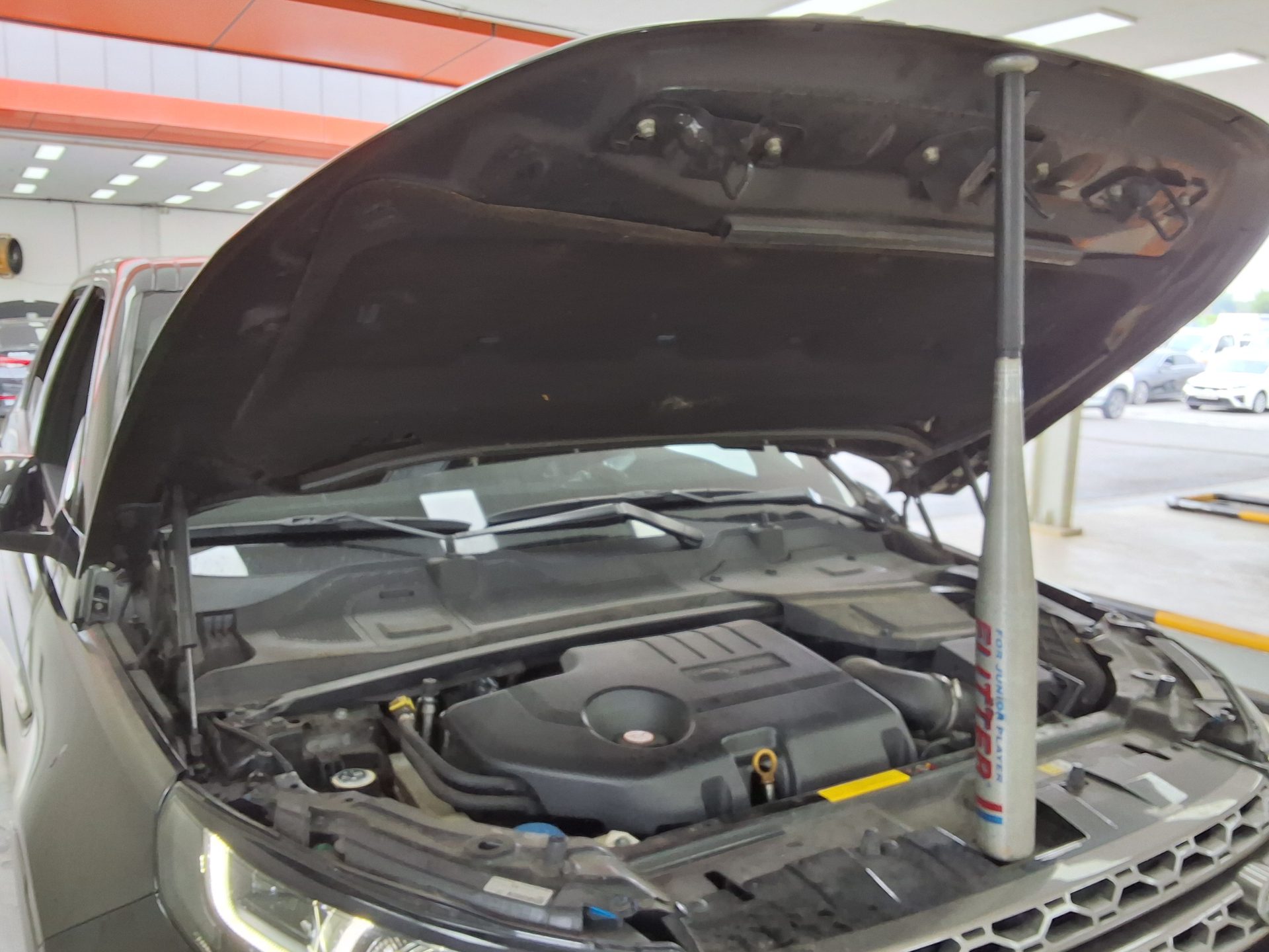 2016 - land rover discovery