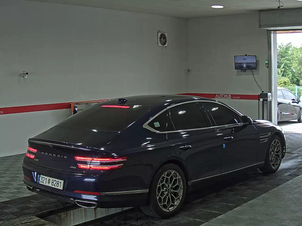 2021 - genesis g80