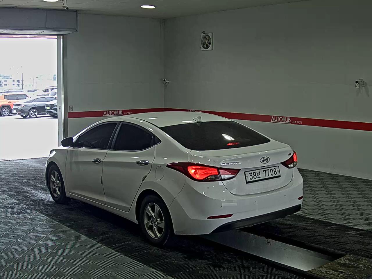 2015 - hyundai avante