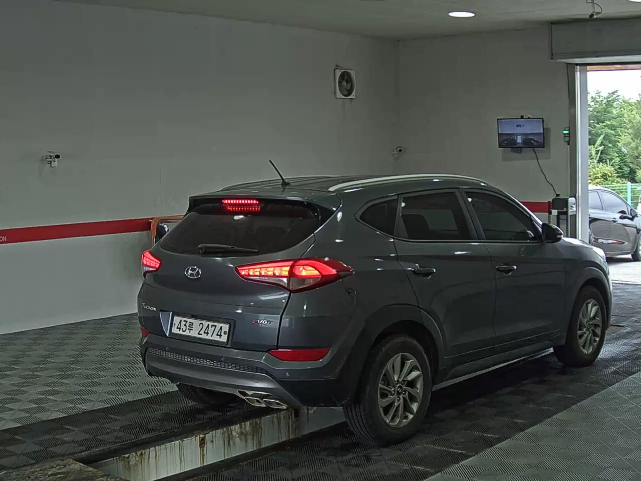 2016 - hyundai tucson