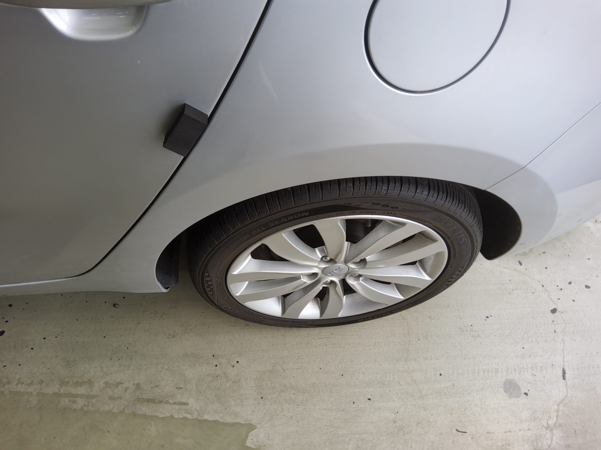 2014 - kia carens