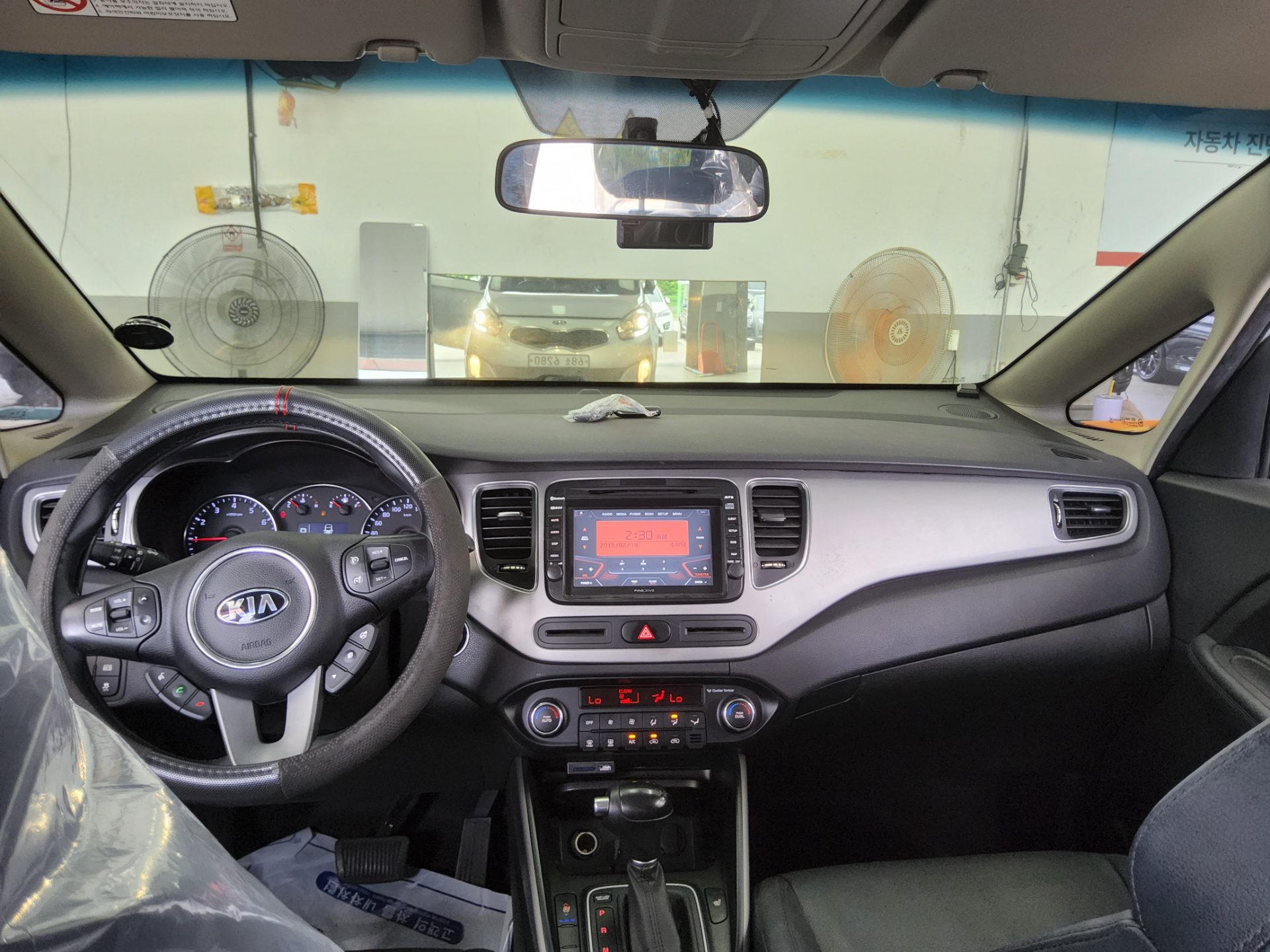 2014 - kia carens