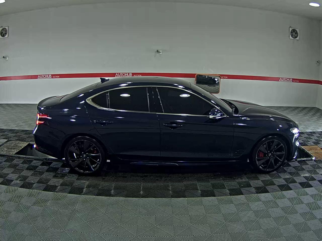 2021 - genesis g70