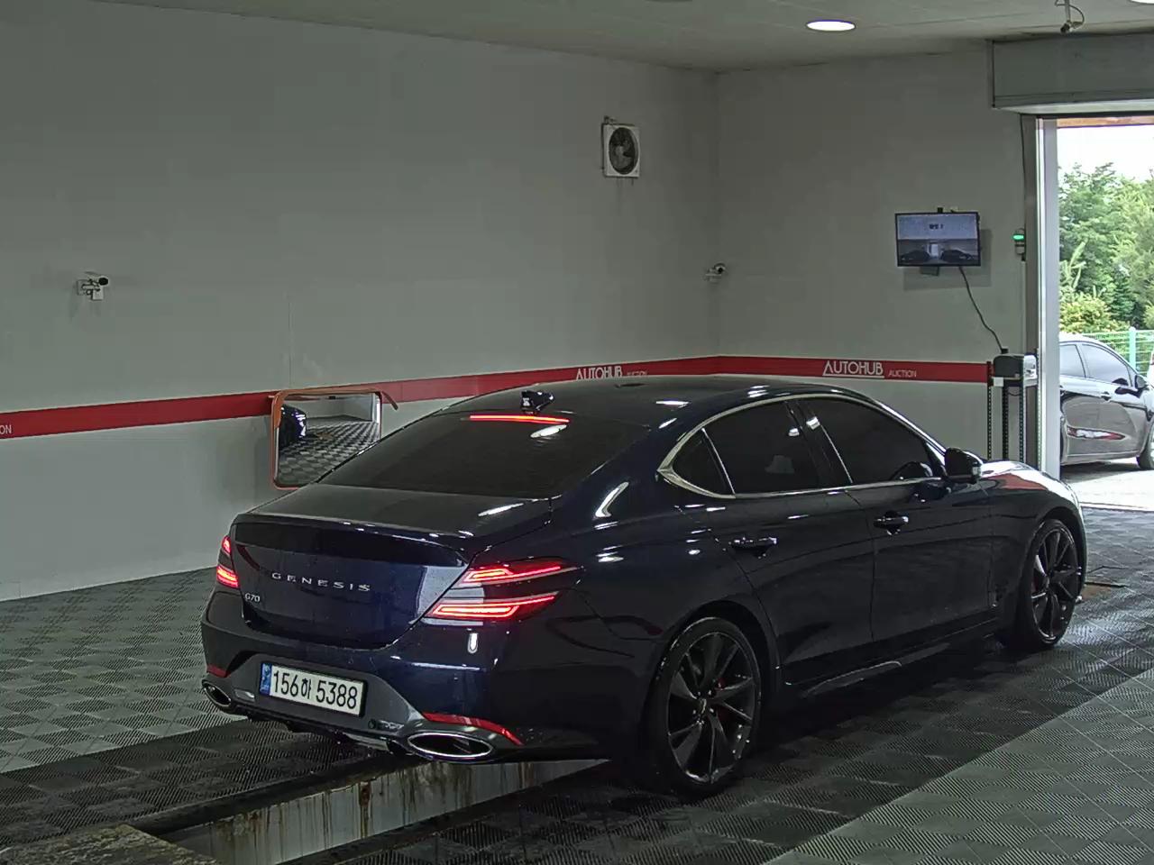 2021 - genesis g70