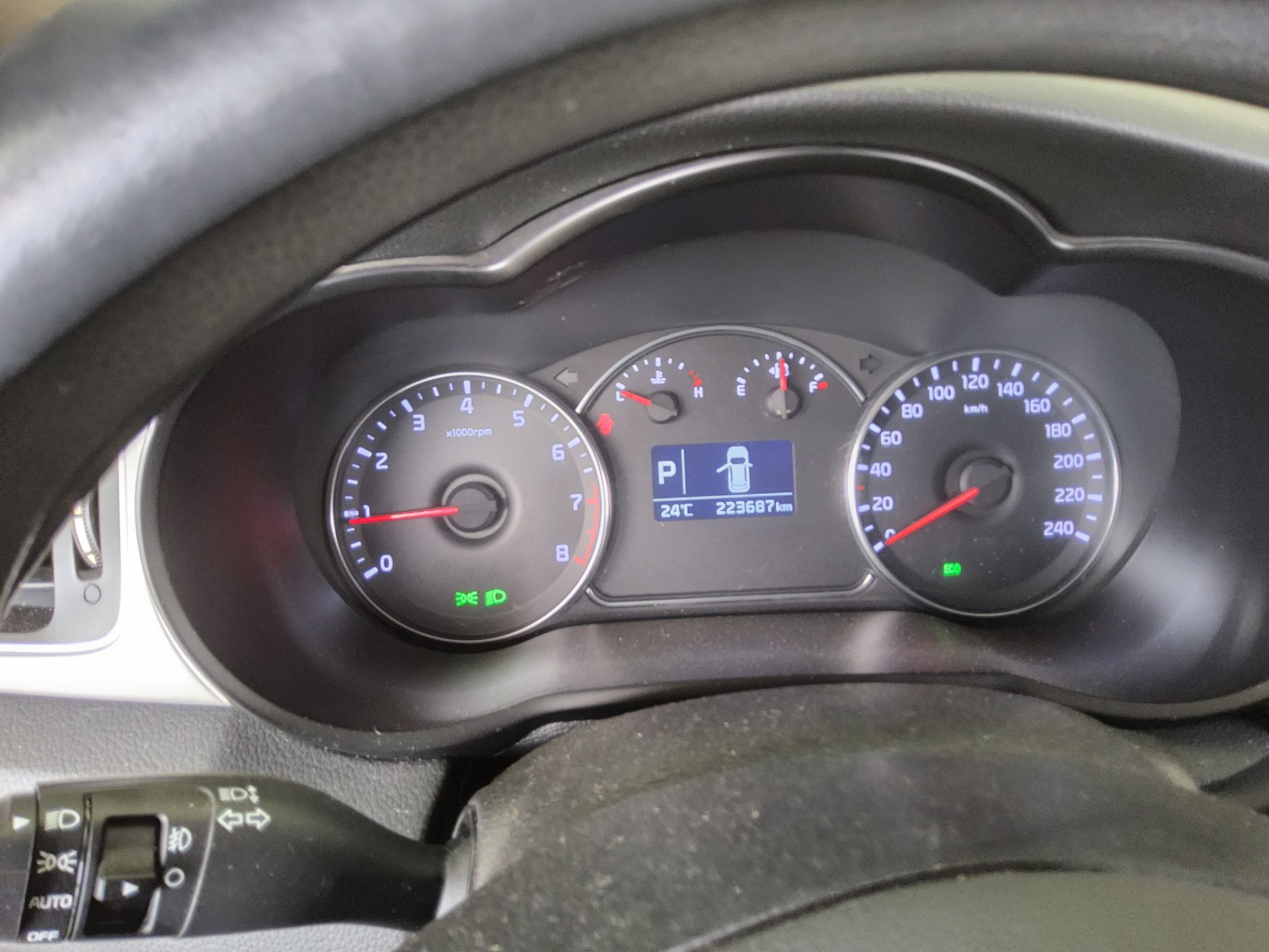 2014 - kia carens