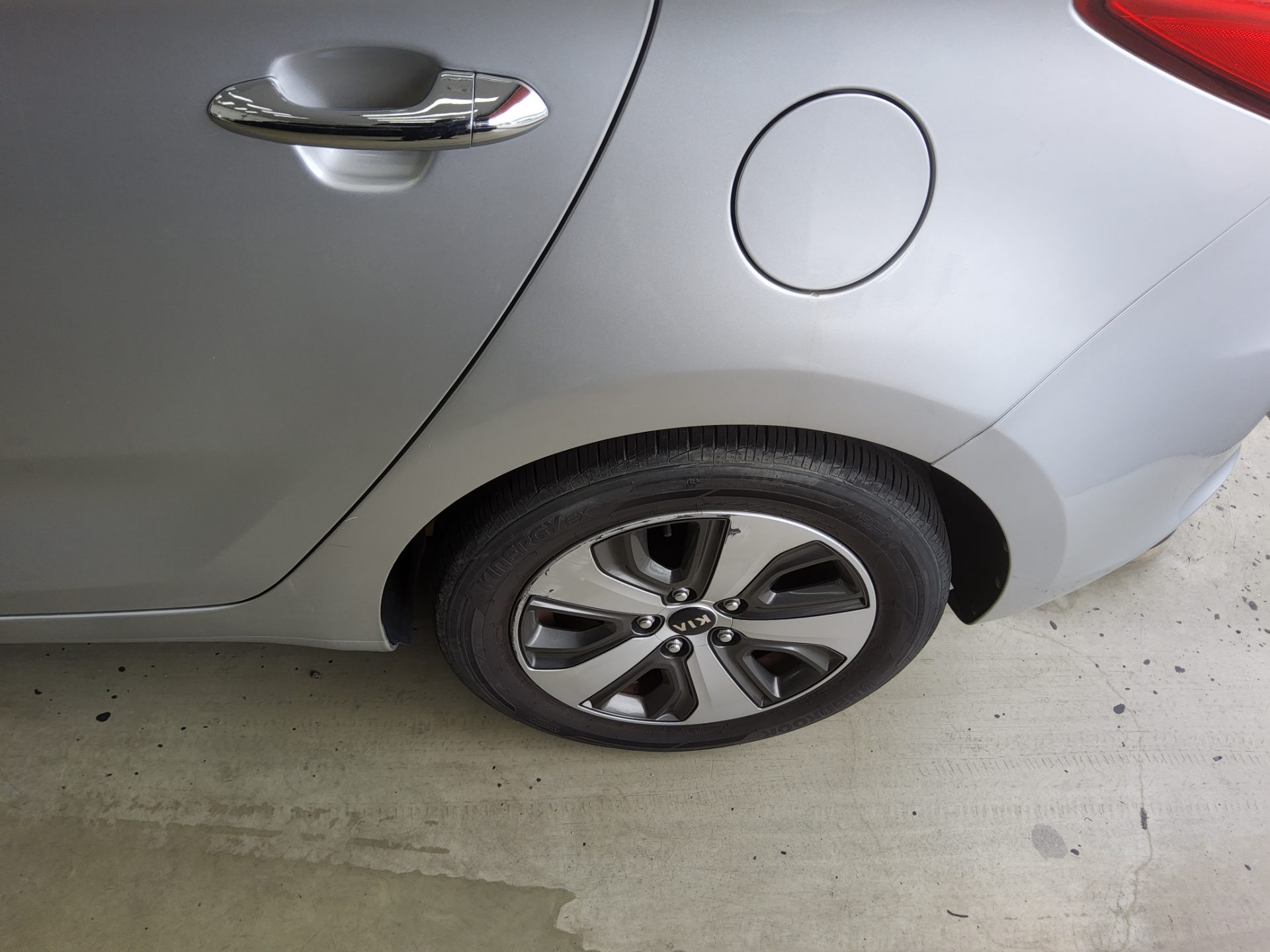 2014 - kia carens