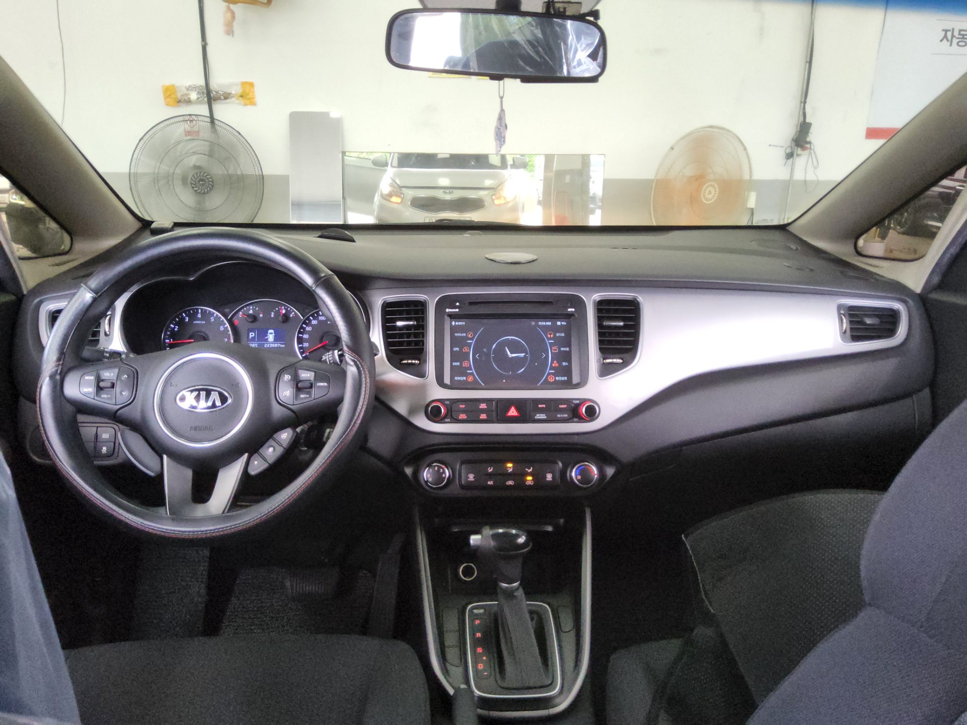 2014 - kia carens