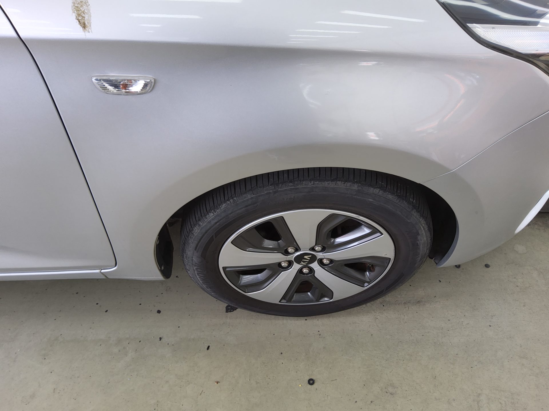 2014 - kia carens