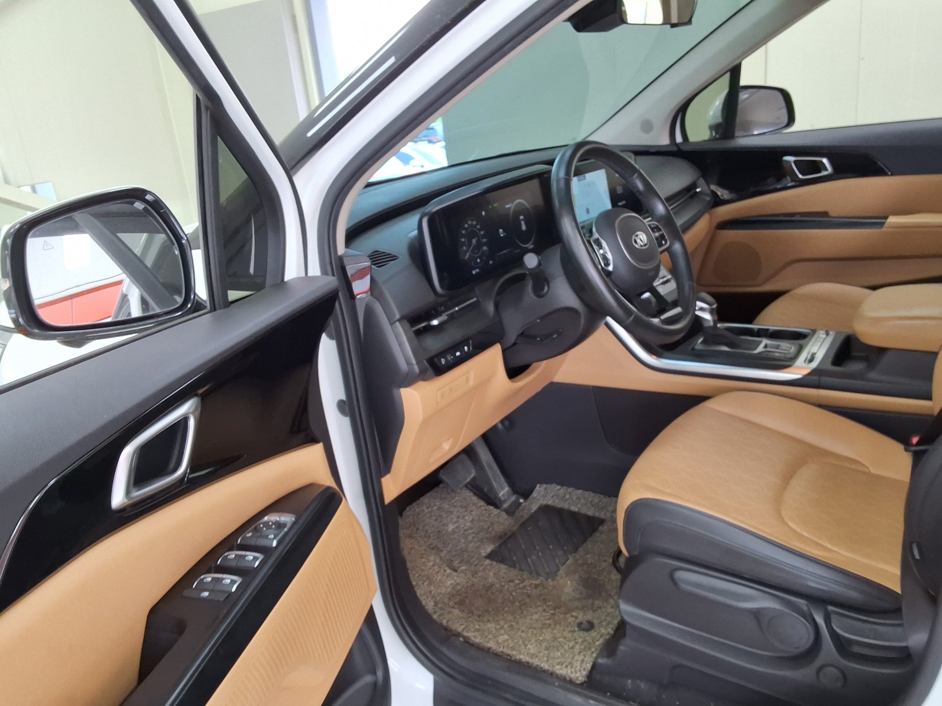 2021 - kia carnival