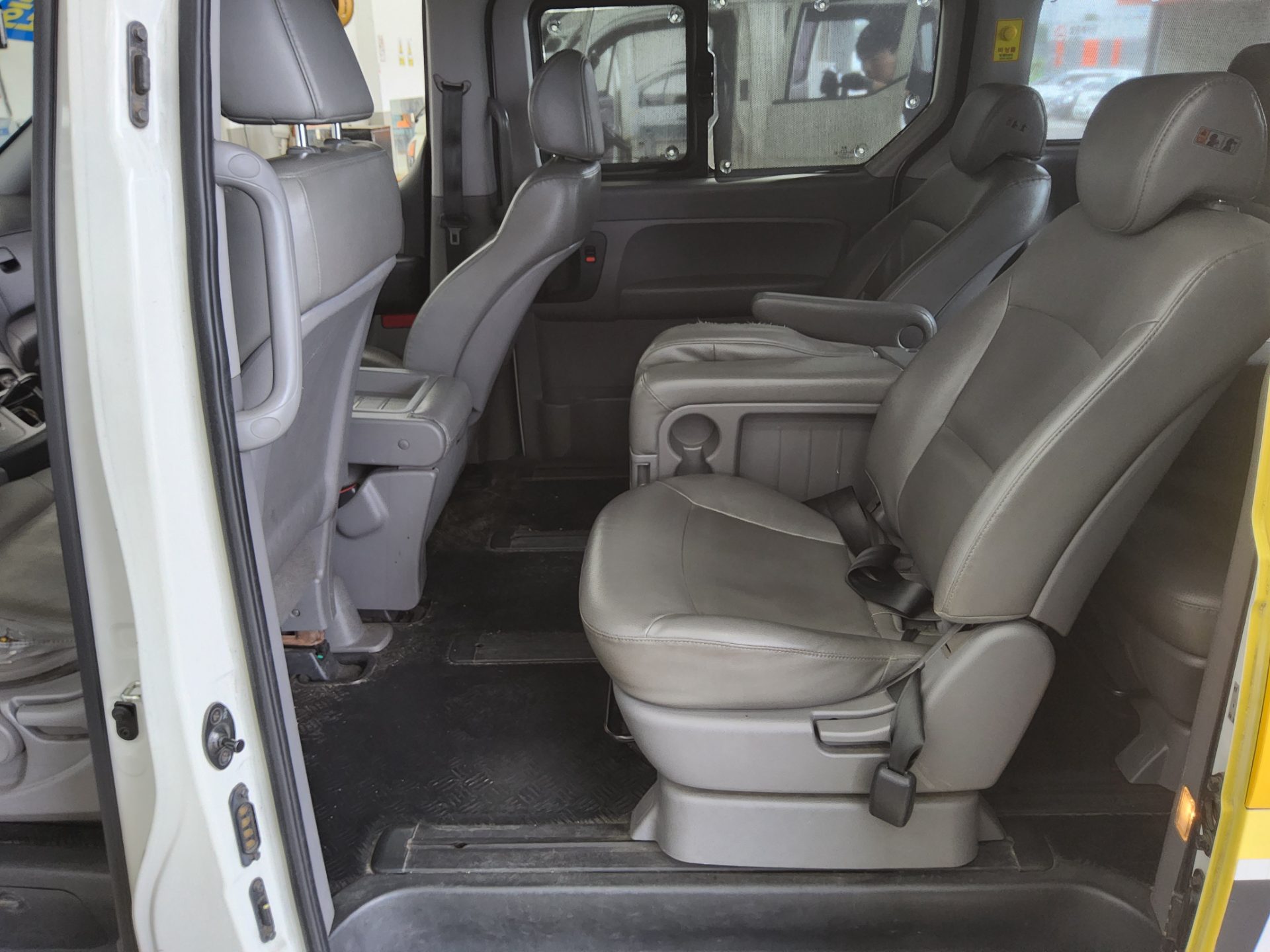 2015 - hyundai grand starex