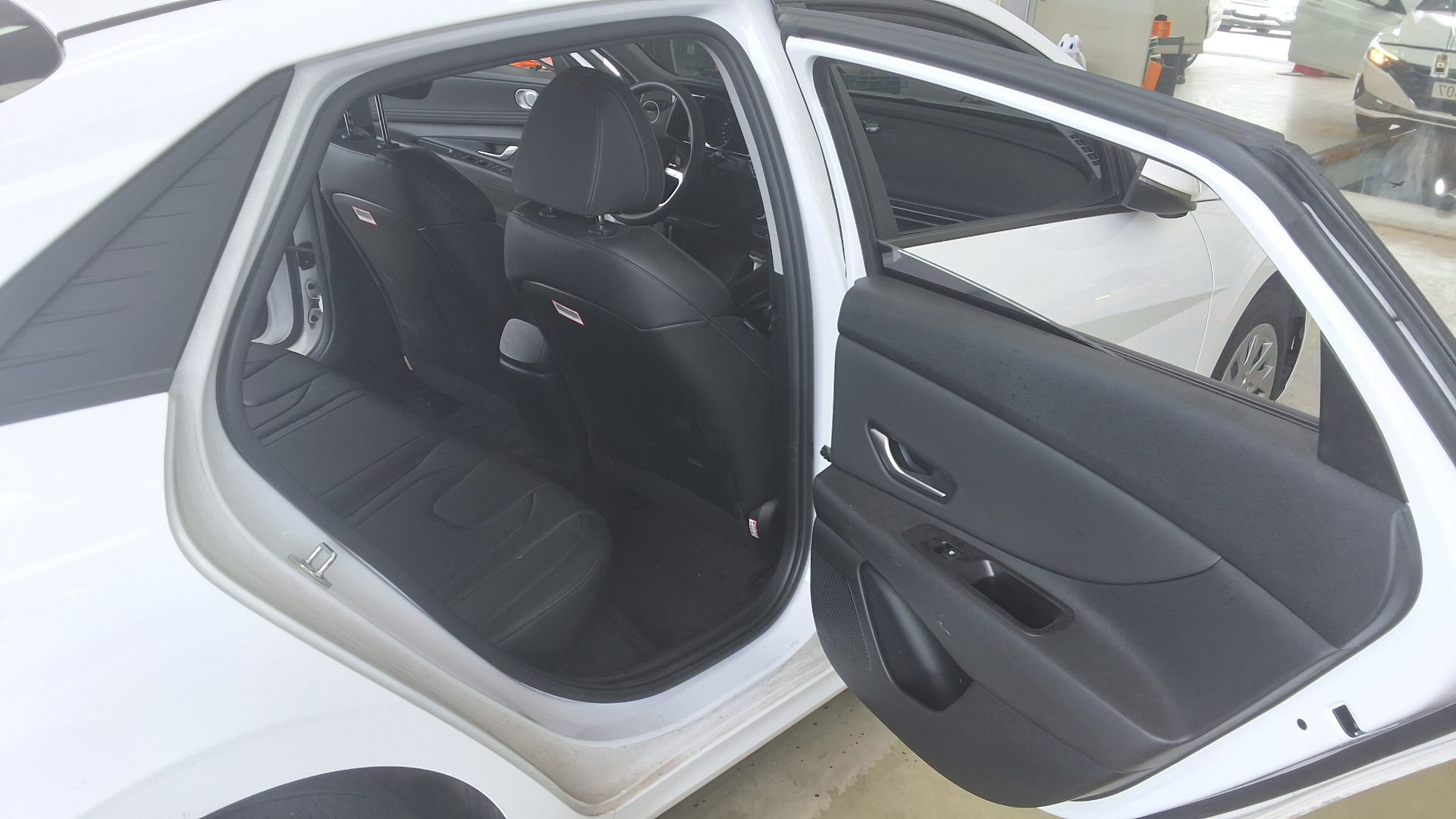 2021 - hyundai avante