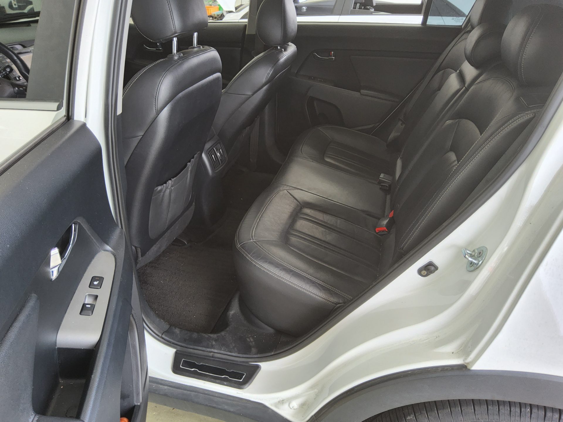 2014 - kia sportage