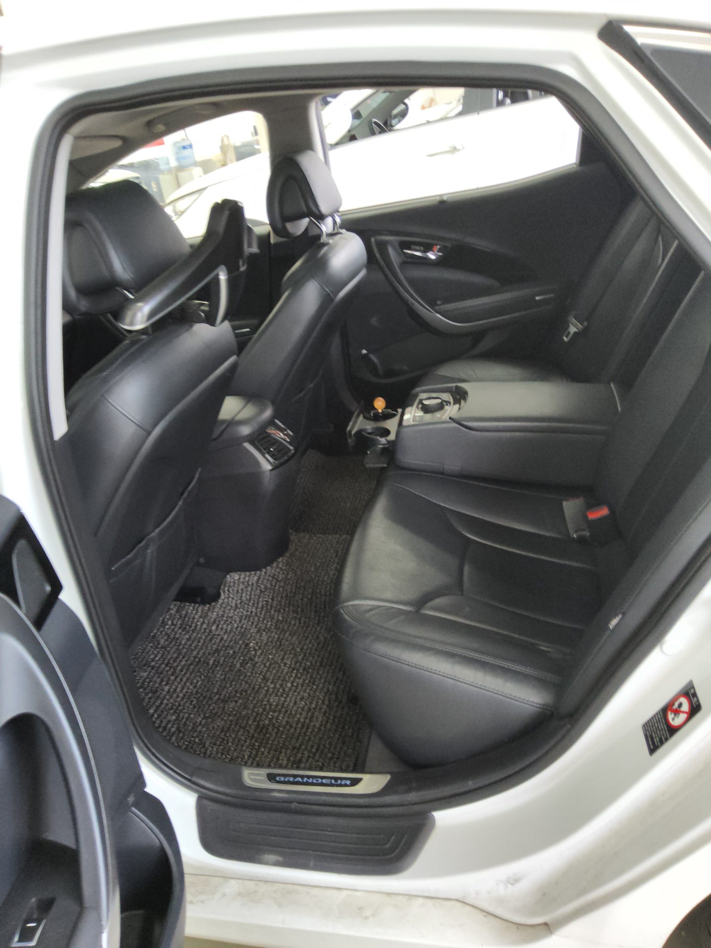 2015 - hyundai grandeur