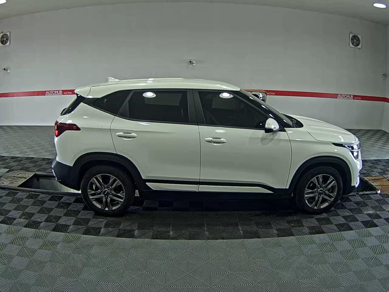 2022 - kia seltos