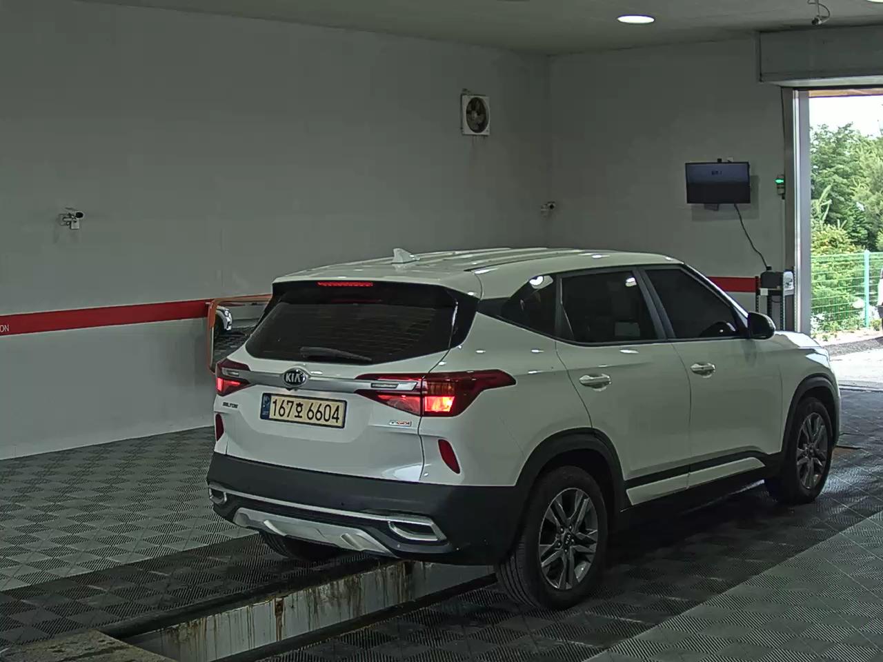 2022 - kia seltos