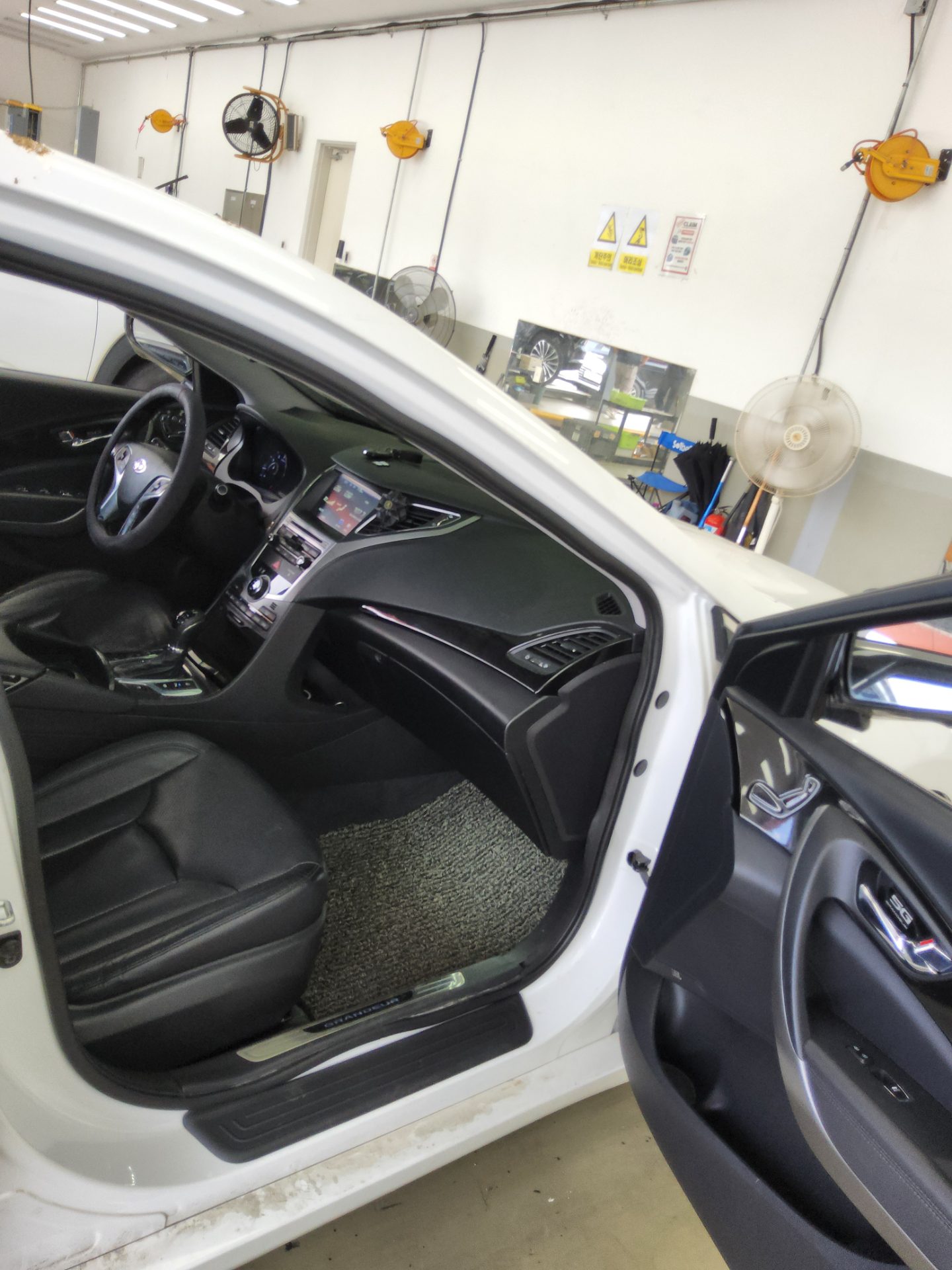 2015 - hyundai grandeur