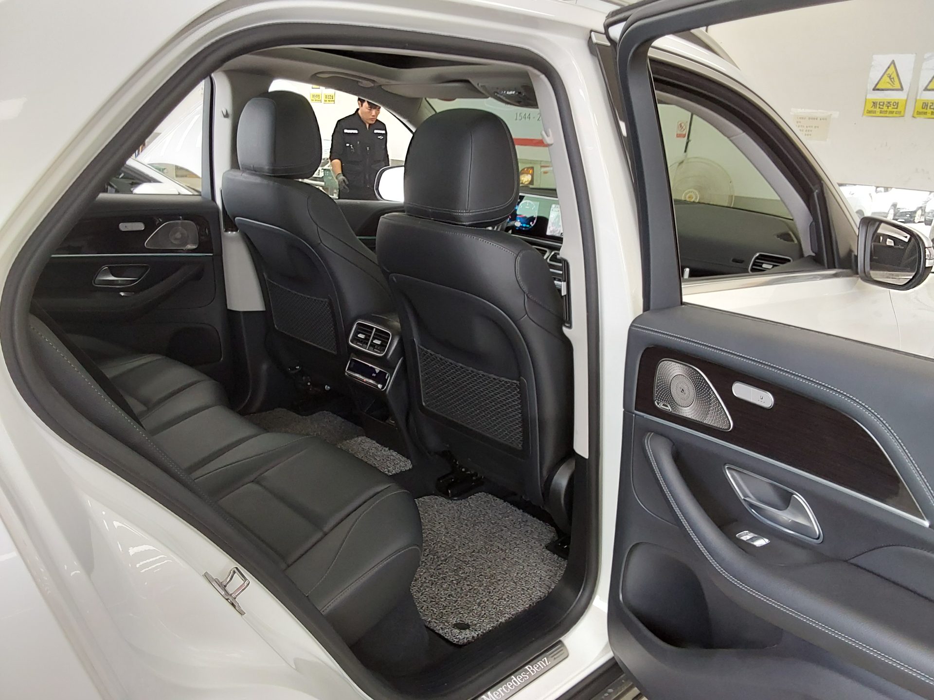2022 - mercedes-benz 300d
