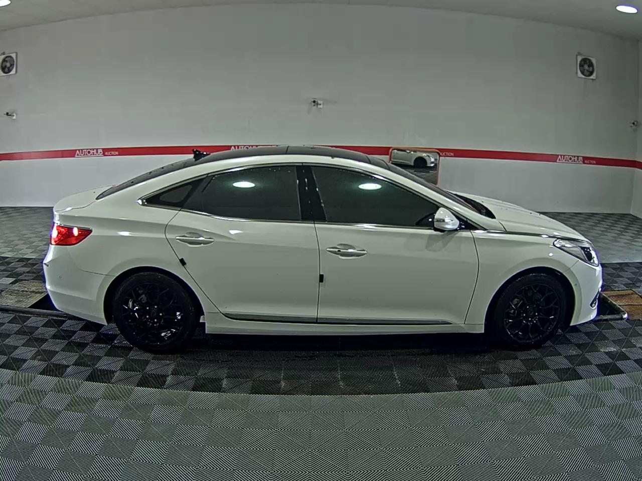 2015 - hyundai grandeur