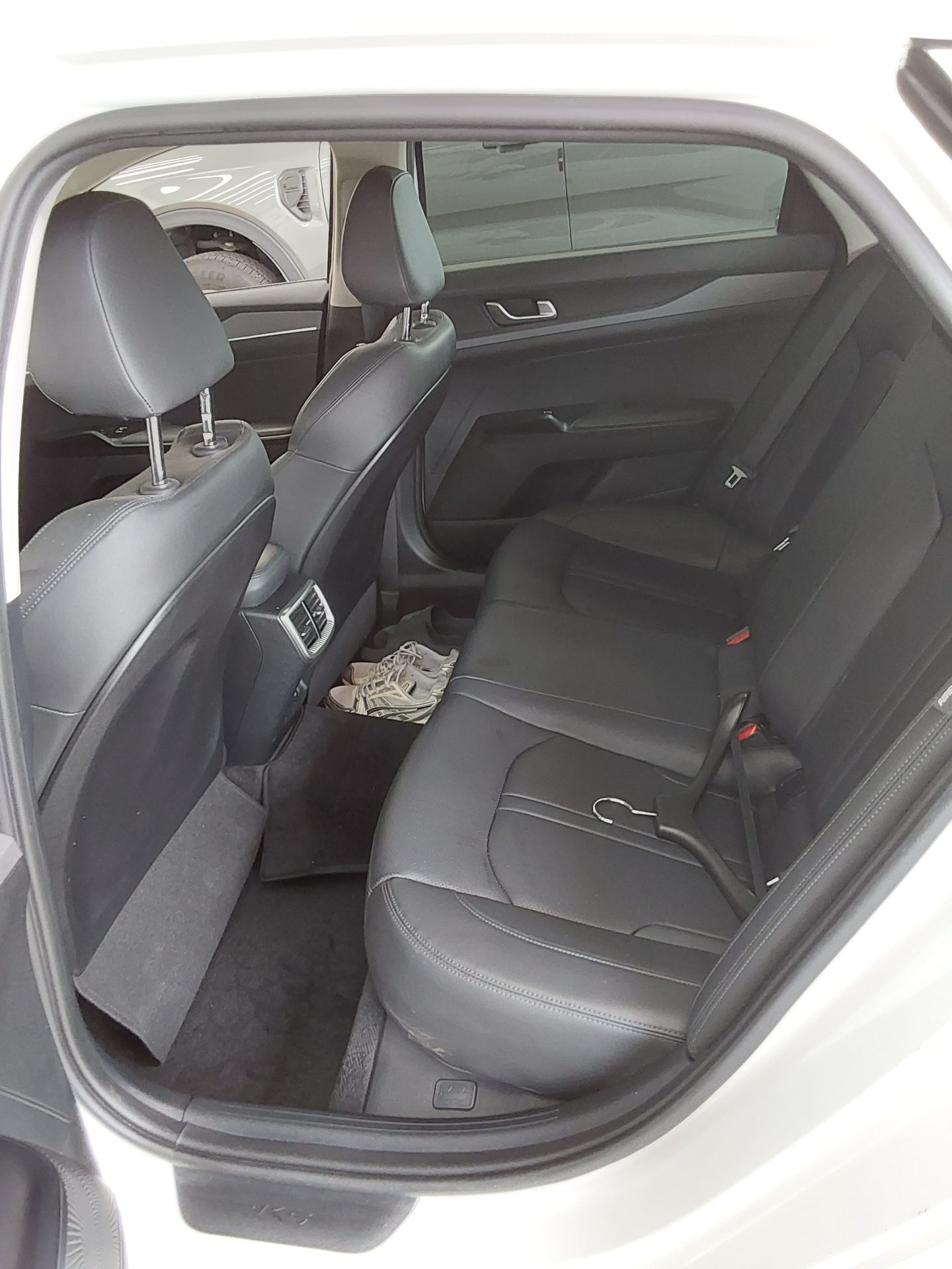 2021 - kia k5