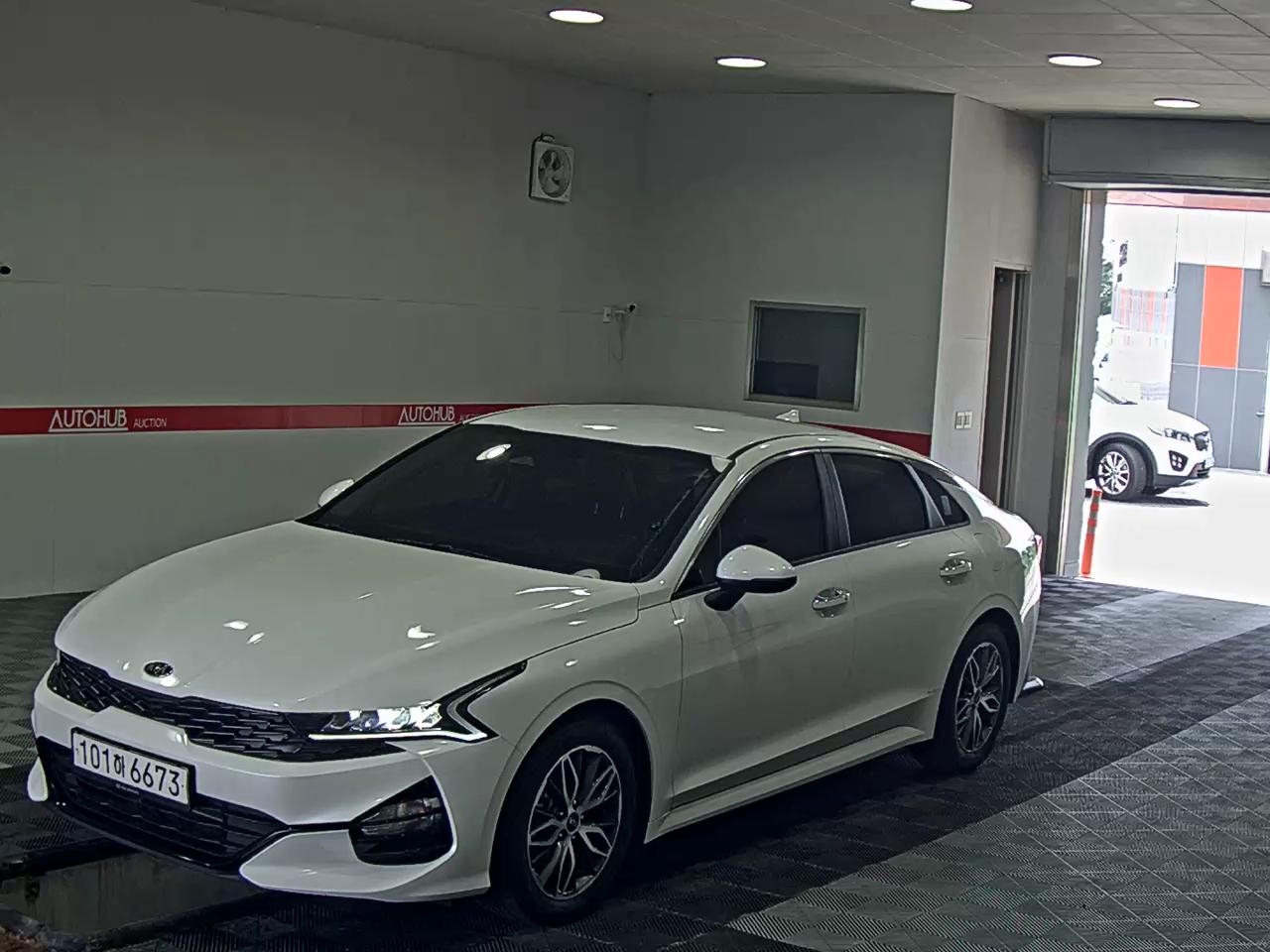 2021 - kia k5