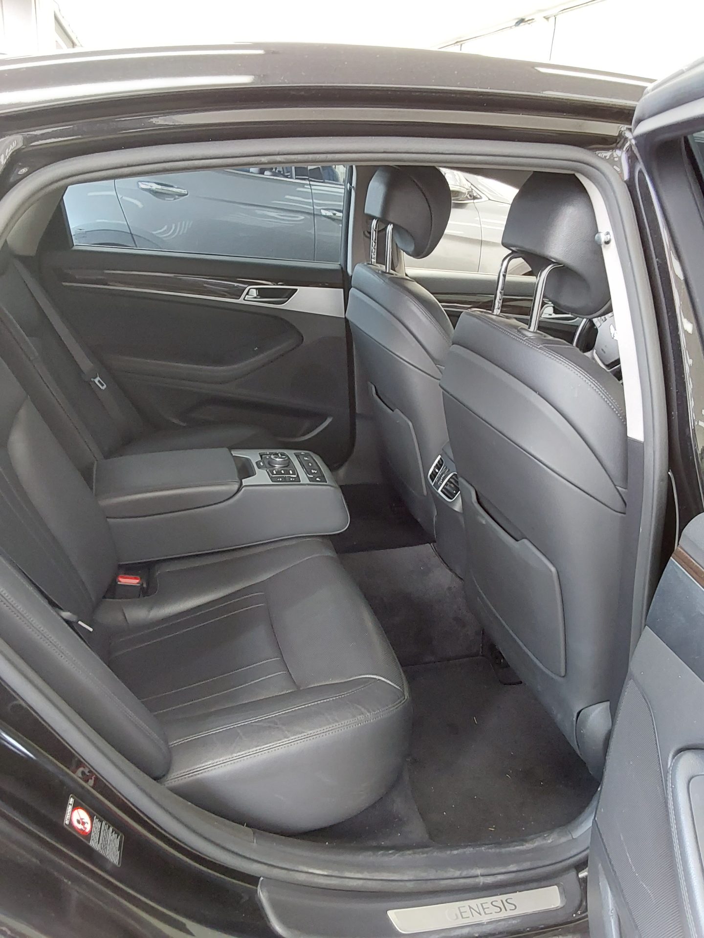 2018 - genesis g80