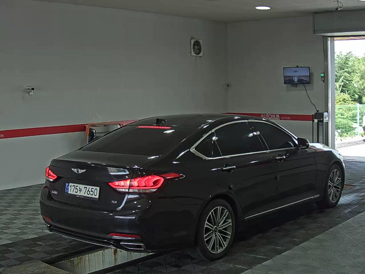 2018 - genesis g80